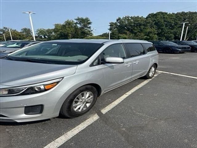 2017 Kia Sedona LX