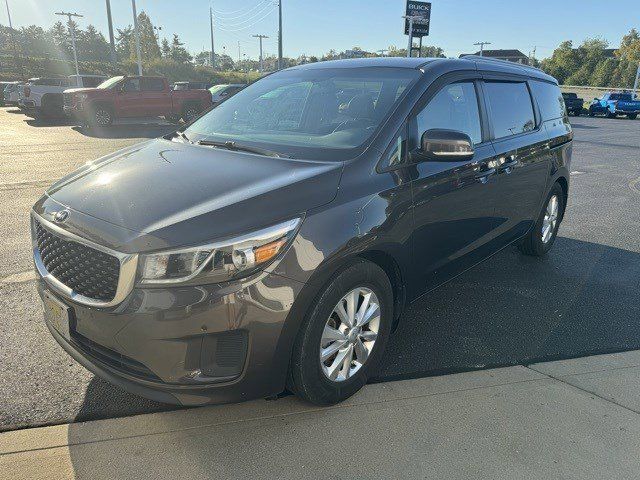 2017 Kia Sedona LX