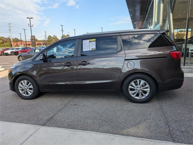 2017 Kia Sedona LX