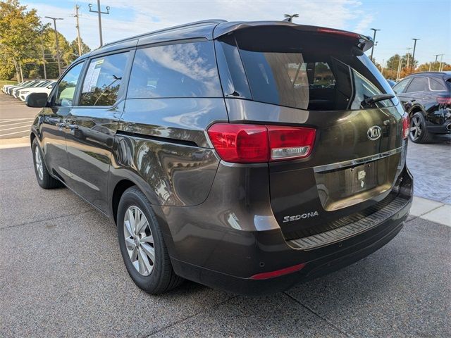 2017 Kia Sedona LX