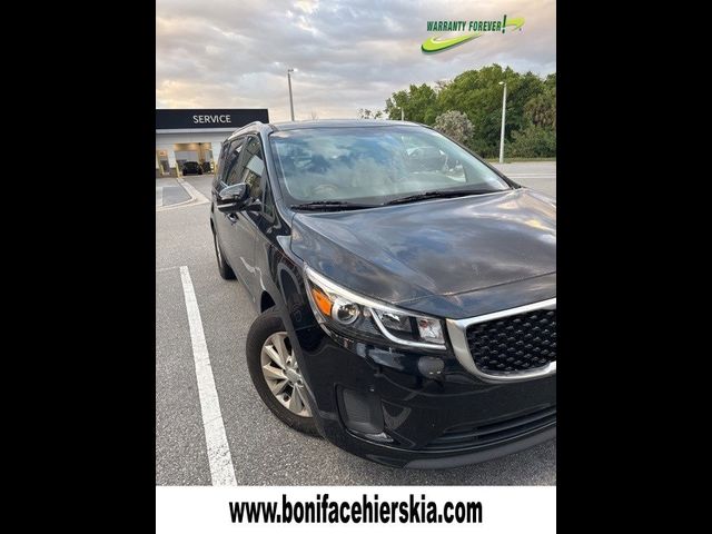 2017 Kia Sedona LX
