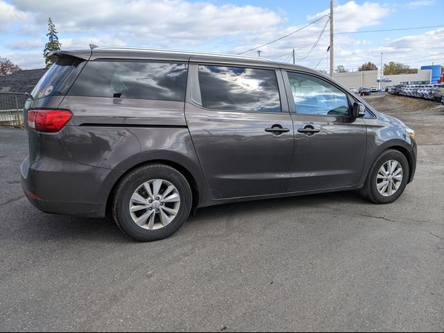 2017 Kia Sedona LX