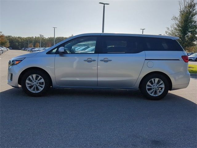 2017 Kia Sedona LX