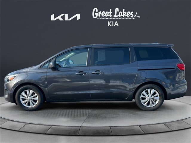 2017 Kia Sedona LX