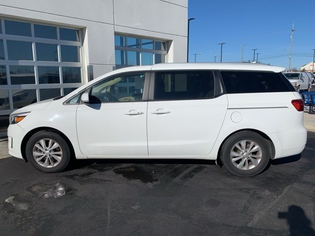 2017 Kia Sedona LX