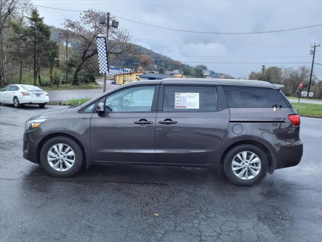 2017 Kia Sedona LX