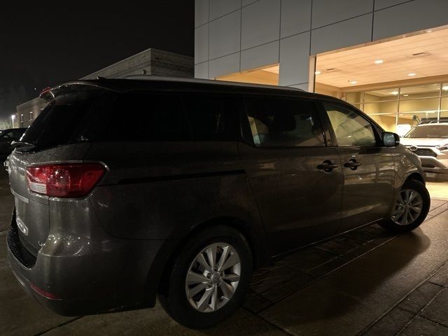 2017 Kia Sedona LX