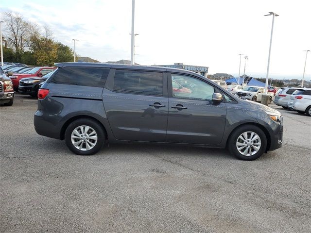 2017 Kia Sedona LX