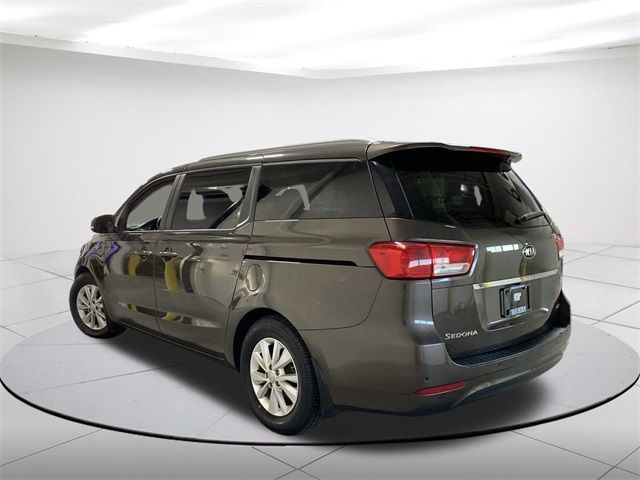 2017 Kia Sedona LX