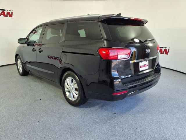 2017 Kia Sedona LX