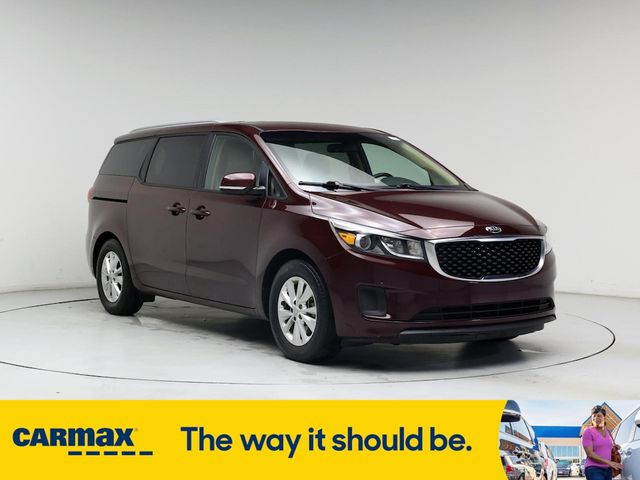 2017 Kia Sedona LX