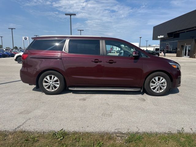 2017 Kia Sedona LX