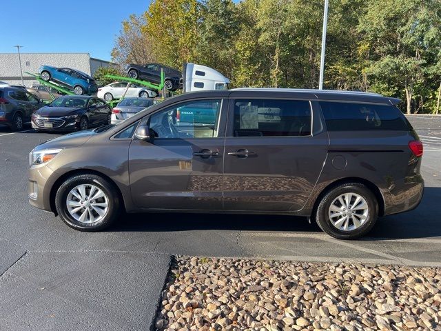 2017 Kia Sedona LX