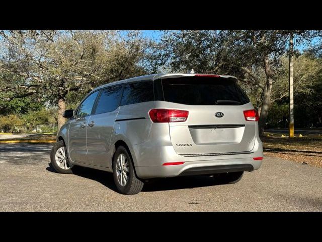 2017 Kia Sedona LX