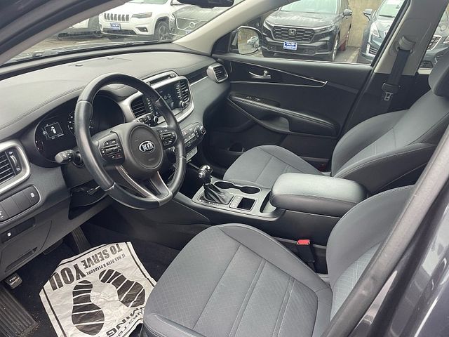 2017 Kia Sorento LX