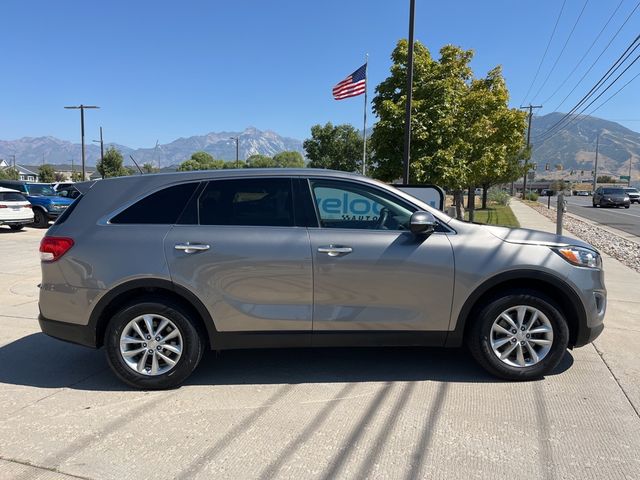 2017 Kia Sorento L