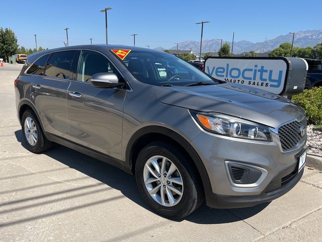 2017 Kia Sorento L