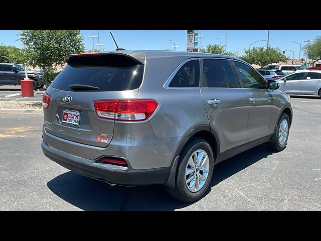 2017 Kia Sorento L