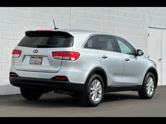 2017 Kia Sorento L