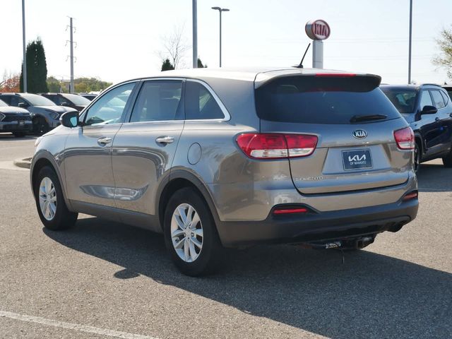 2017 Kia Sorento L