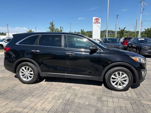 2017 Kia Sorento L