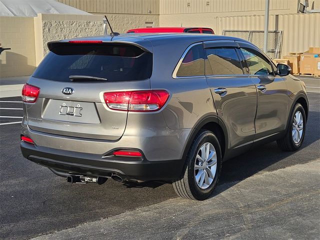 2017 Kia Sorento L