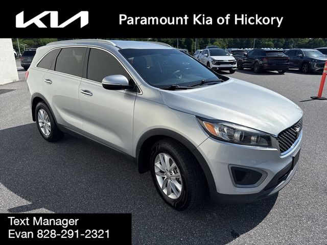 2017 Kia Sorento LX