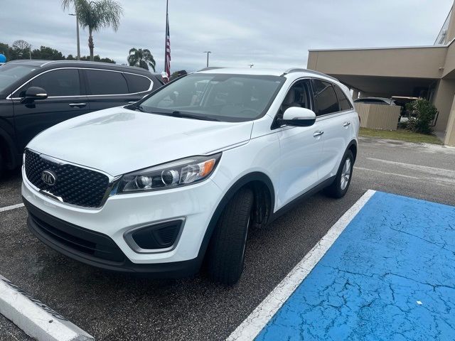 2017 Kia Sorento LX