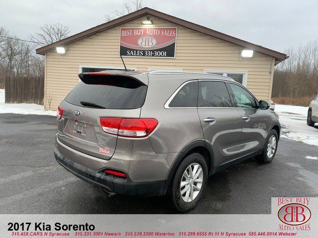 2017 Kia Sorento LX