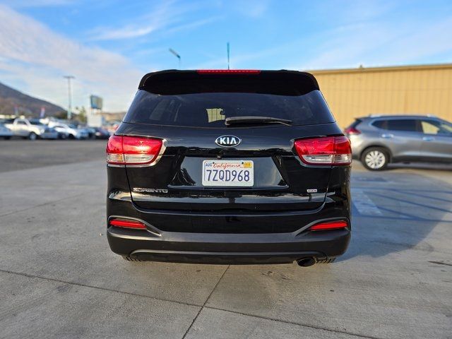 2017 Kia Sorento LX