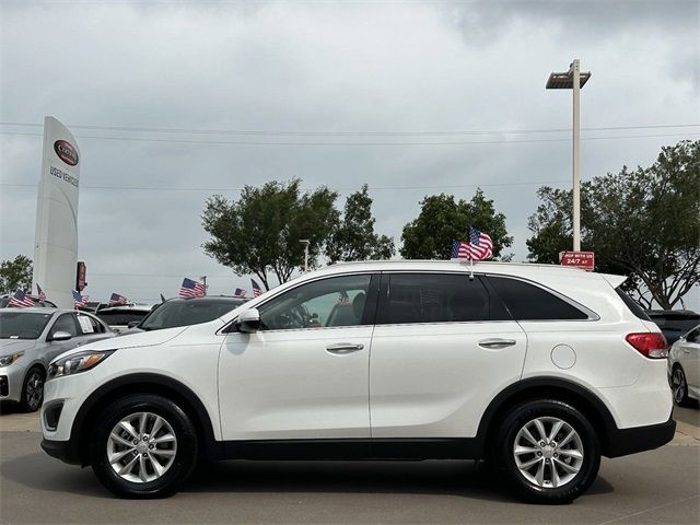 2017 Kia Sorento LX