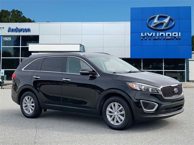 2017 Kia Sorento LX