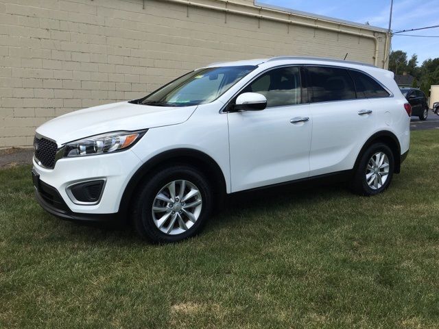 2017 Kia Sorento LX