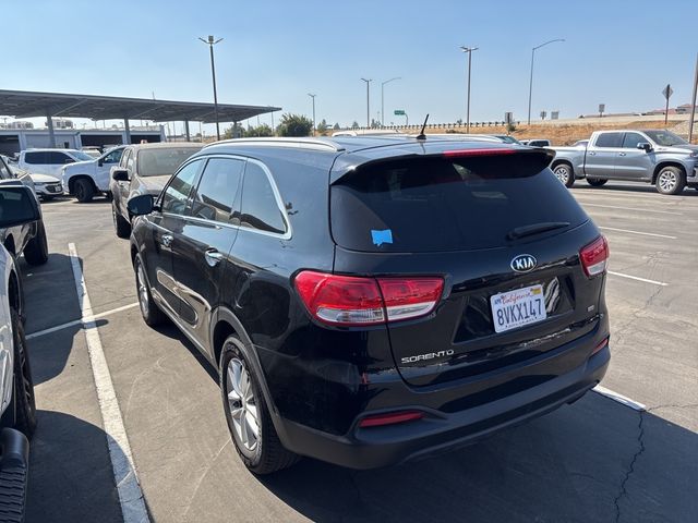 2017 Kia Sorento LX