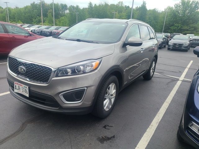 2017 Kia Sorento LX