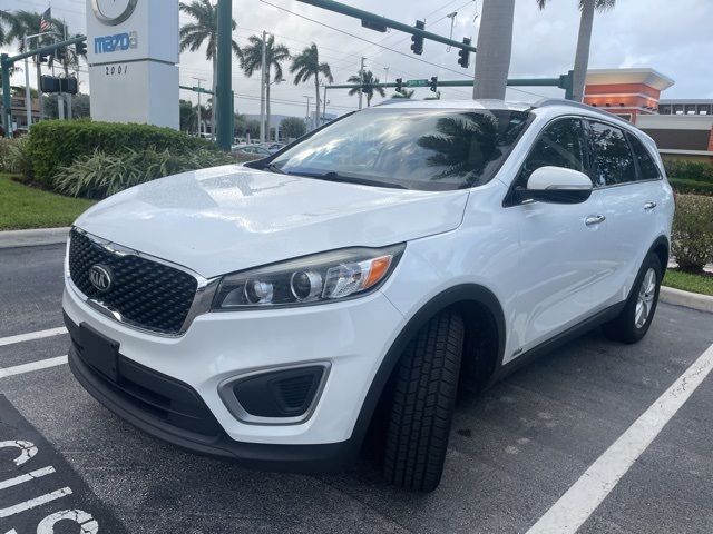 2017 Kia Sorento LX