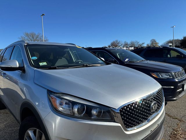 2017 Kia Sorento LX