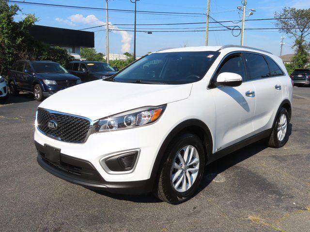 2017 Kia Sorento LX