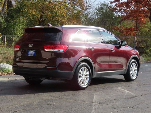 2017 Kia Sorento LX