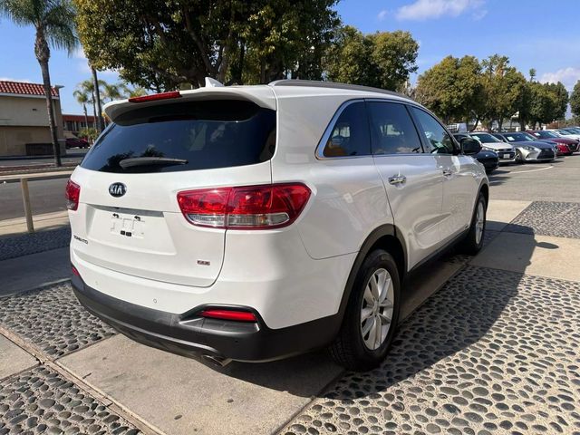 2017 Kia Sorento LX