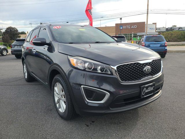 2017 Kia Sorento LX