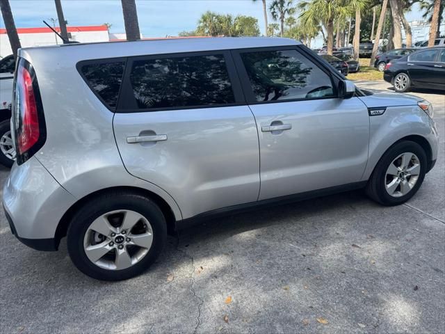 2017 Kia Soul Base