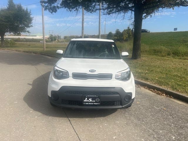 2017 Kia Soul Base