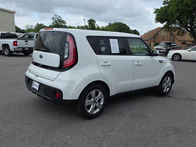 2017 Kia Soul Base