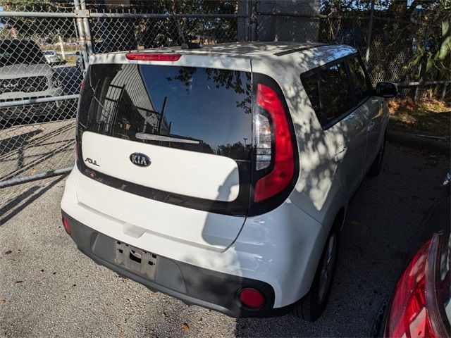 2017 Kia Soul Base