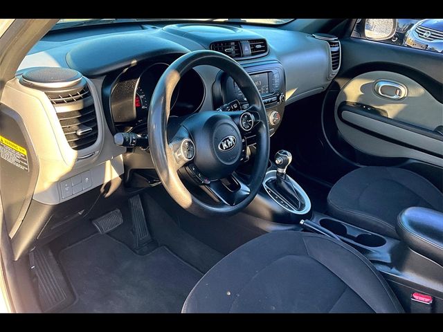 2017 Kia Soul Base