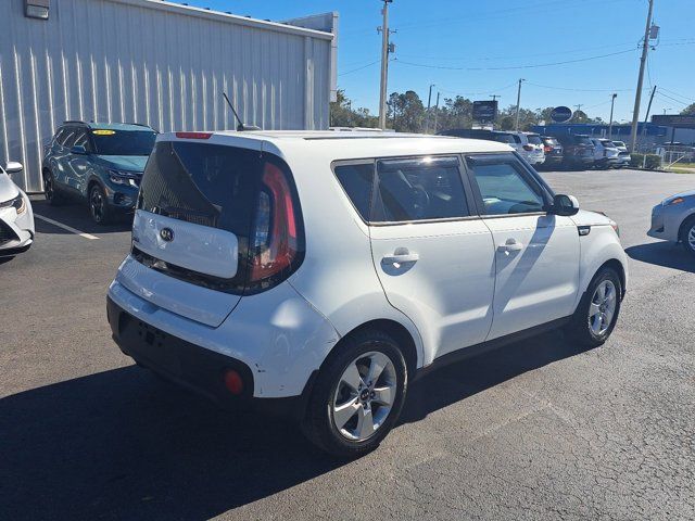 2017 Kia Soul Base