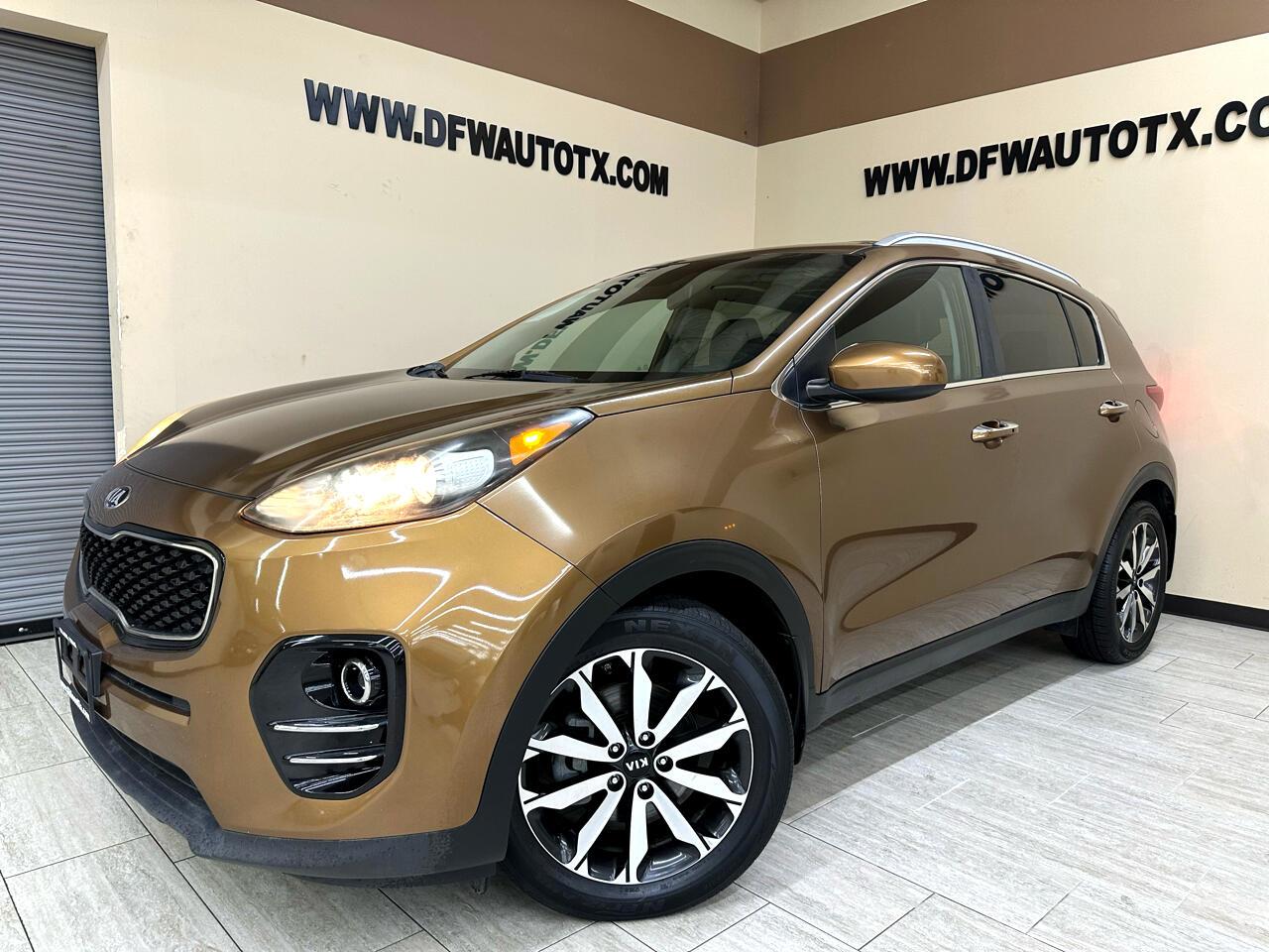Vehicle image 9 of 41