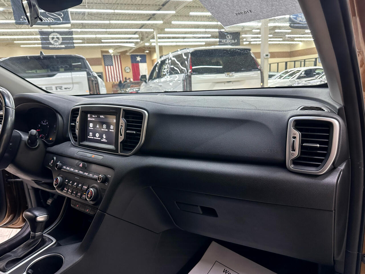 Vehicle image 36 of 41
