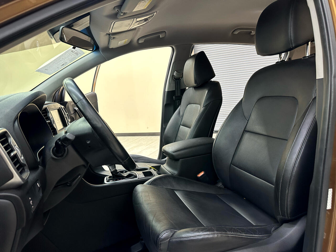Vehicle image 19 of 41